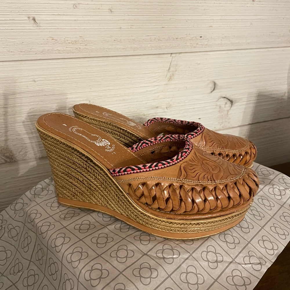 Mexican Wedge mule